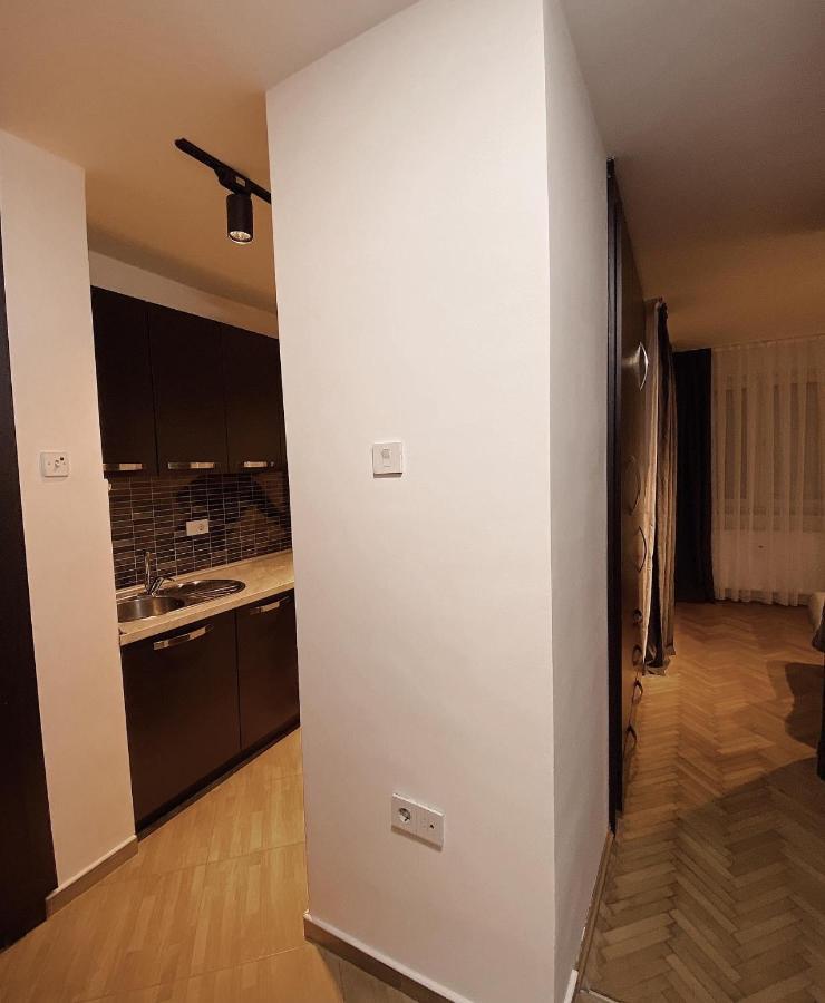 Diamond Apartment Prishtina 2 普里什蒂纳 外观 照片